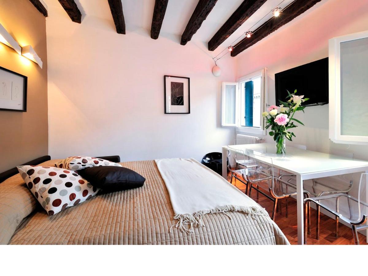 Vivaldi Room - Biennale By Wonderful Italy Venedig Exterior foto
